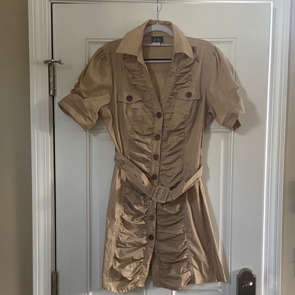 🧡 Junior’s DOTS short sleeve shirt dress